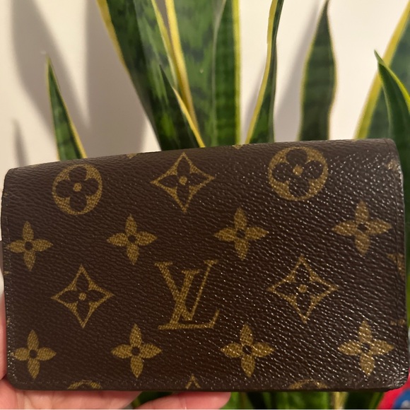 Authentic Louis Vuitton Monogram Tressor Wallet - Picture 1 of 16